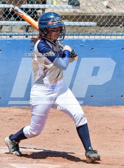 Thumbnail 2 in Santa Fe vs. Manzano photogallery.