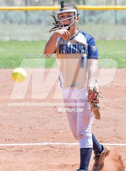 Thumbnail 2 in Santa Fe vs. Manzano photogallery.