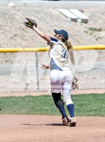 Thumbnail 3 in Santa Fe vs. Manzano photogallery.