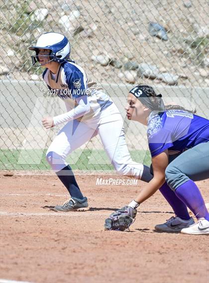 Thumbnail 2 in Santa Fe vs. Manzano photogallery.
