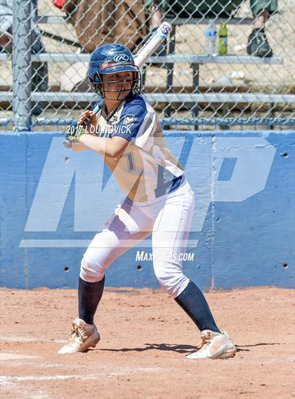 Thumbnail 3 in Santa Fe vs. Manzano photogallery.
