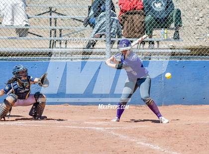 Thumbnail 3 in Santa Fe vs. Manzano photogallery.