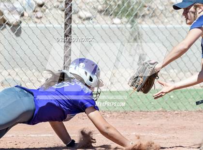 Thumbnail 1 in Santa Fe vs. Manzano photogallery.