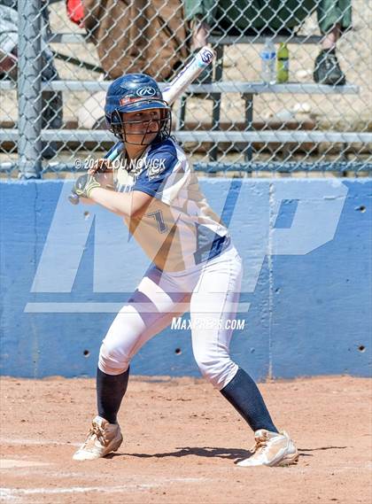 Thumbnail 1 in Santa Fe vs. Manzano photogallery.