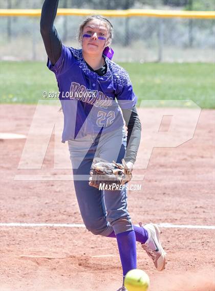 Thumbnail 2 in Santa Fe vs. Manzano photogallery.