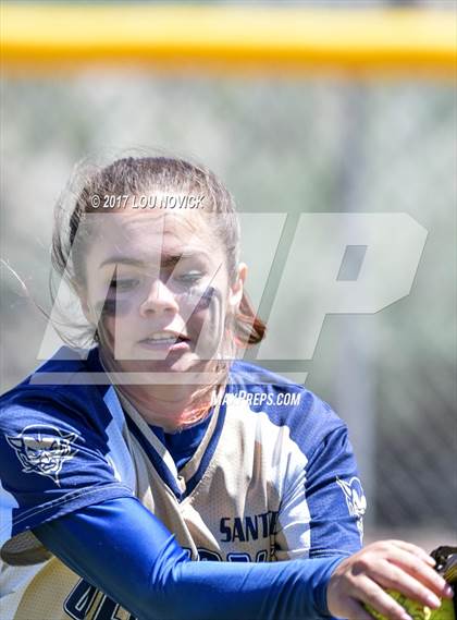 Thumbnail 1 in Santa Fe vs. Manzano photogallery.