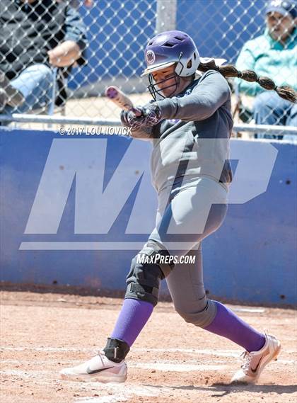 Thumbnail 1 in Santa Fe vs. Manzano photogallery.