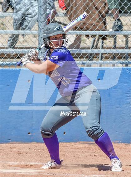 Thumbnail 2 in Santa Fe vs. Manzano photogallery.