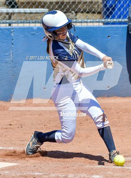 Thumbnail 1 in Santa Fe vs. Manzano photogallery.