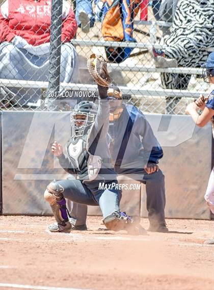 Thumbnail 1 in Santa Fe vs. Manzano photogallery.