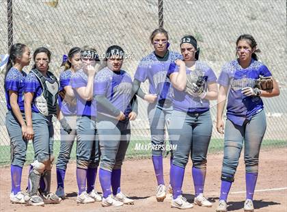 Thumbnail 1 in Santa Fe vs. Manzano photogallery.