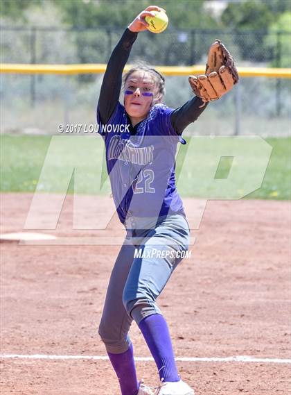 Thumbnail 1 in Santa Fe vs. Manzano photogallery.