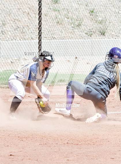 Thumbnail 3 in Santa Fe vs. Manzano photogallery.