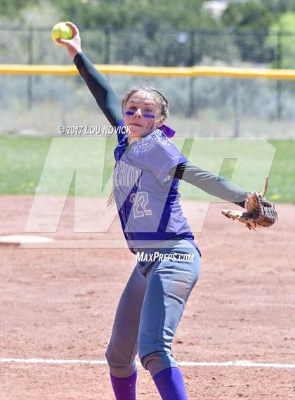 Thumbnail 2 in Santa Fe vs. Manzano photogallery.