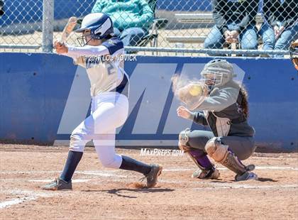 Thumbnail 3 in Santa Fe vs. Manzano photogallery.
