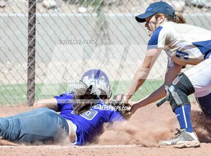 Thumbnail 2 in Santa Fe vs. Manzano photogallery.