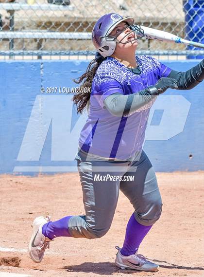 Thumbnail 1 in Santa Fe vs. Manzano photogallery.
