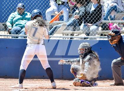 Thumbnail 3 in Santa Fe vs. Manzano photogallery.