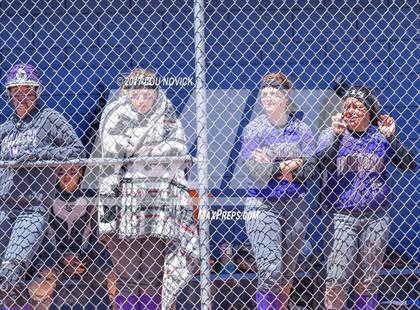 Thumbnail 1 in Santa Fe vs. Manzano photogallery.