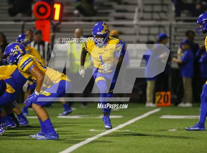Thumbnail 2 in Bishop Amat @ Notre Dame (SO) photogallery.