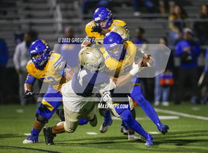 Thumbnail 2 in Bishop Amat @ Notre Dame (SO) photogallery.