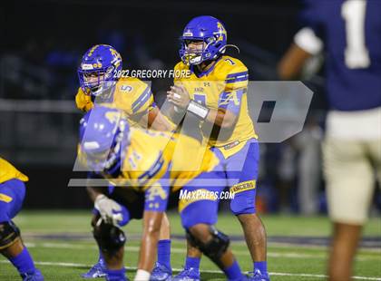 Thumbnail 2 in Bishop Amat @ Notre Dame (SO) photogallery.