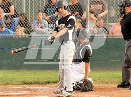 Thumbnail 3 in Athenian vs Deer Valley photogallery.