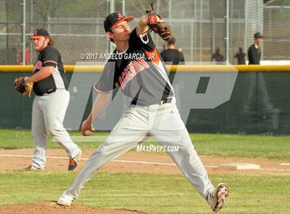 Thumbnail 1 in Athenian vs Deer Valley photogallery.