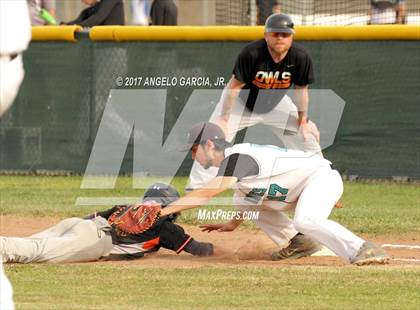 Thumbnail 2 in Athenian vs Deer Valley photogallery.
