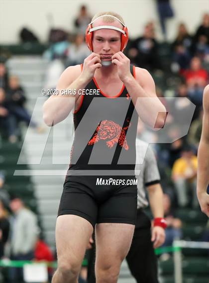 Thumbnail 1 in Section 5 Supersectionals (Division 2 Finals) photogallery.