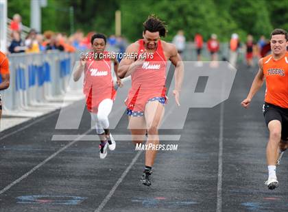 Thumbnail 2 in Southern Illinois River-to-River Conference Meet (Nashville) photogallery.