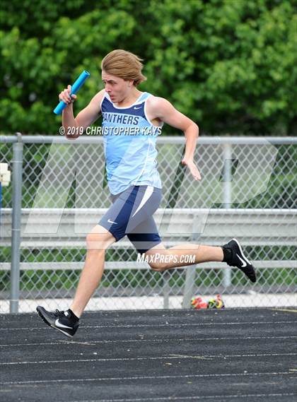 Thumbnail 2 in Southern Illinois River-to-River Conference Meet (Nashville) photogallery.