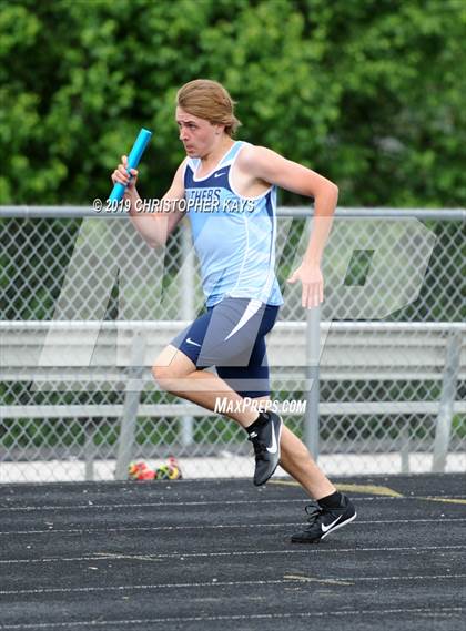 Thumbnail 1 in Southern Illinois River-to-River Conference Meet (Nashville) photogallery.