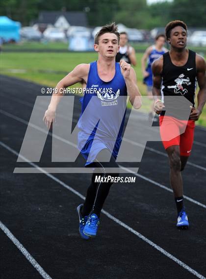 Thumbnail 2 in Southern Illinois River-to-River Conference Meet (Nashville) photogallery.