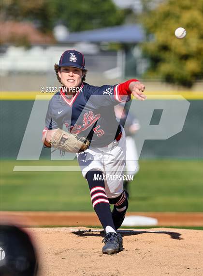 Thumbnail 2 in Capistrano Valley @ Los Alamitos photogallery.