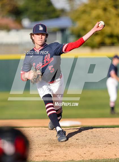 Thumbnail 1 in Capistrano Valley @ Los Alamitos photogallery.