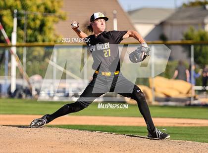 Thumbnail 3 in Capistrano Valley @ Los Alamitos photogallery.