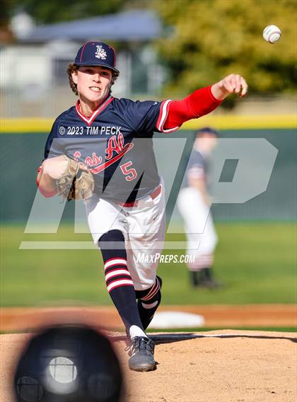 Thumbnail 3 in Capistrano Valley @ Los Alamitos photogallery.