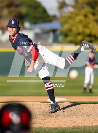 Thumbnail 1 in Capistrano Valley @ Los Alamitos photogallery.