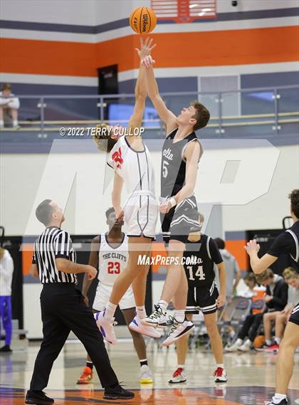 Thumbnail 1 in Crimson Cliffs vs. Alta (Falcon Classic) photogallery.