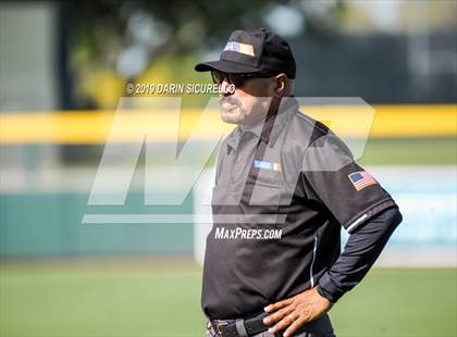 Thumbnail 2 in Mountain Ridge vs. Basha (AIA 6A Round 2 Playoff) photogallery.
