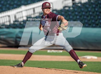 Thumbnail 1 in Mountain Ridge vs. Basha (AIA 6A Round 2 Playoff) photogallery.