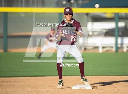 Thumbnail 3 in Mountain Ridge vs. Basha (AIA 6A Round 2 Playoff) photogallery.