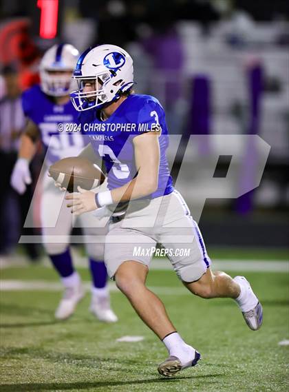 Thumbnail 2 in Lampasas vs. Pecos (UIL 4A Division 1 Bi District) photogallery.