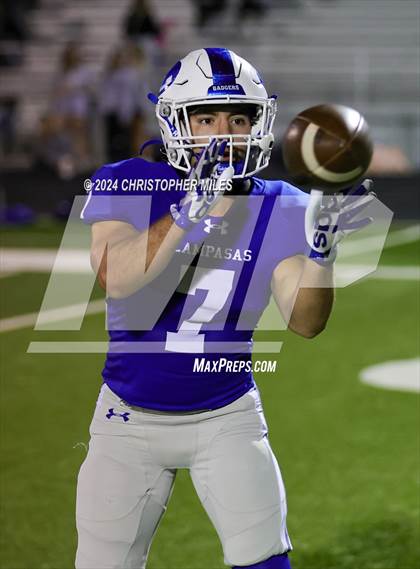 Thumbnail 1 in Lampasas vs. Pecos (UIL 4A Division 1 Bi District) photogallery.