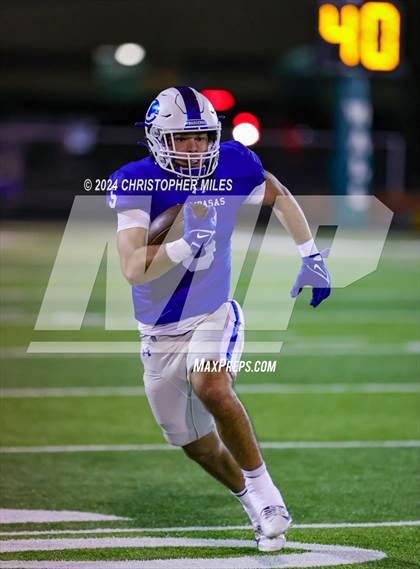Thumbnail 2 in Lampasas vs. Pecos (UIL 4A Division 1 Bi District) photogallery.