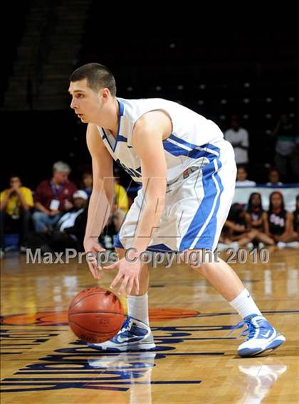 Thumbnail 2 in Newark Memorial vs. Westchester (CIF State D1 Final) photogallery.
