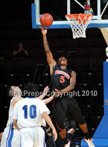 Thumbnail 2 in Newark Memorial vs. Westchester (CIF State D1 Final) photogallery.