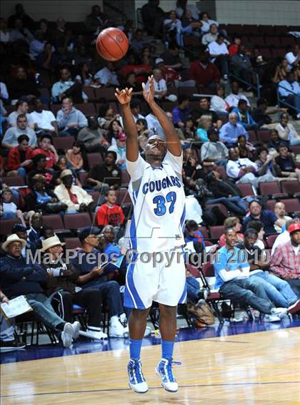 Thumbnail 1 in Newark Memorial vs. Westchester (CIF State D1 Final) photogallery.
