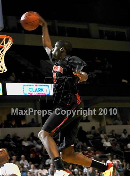 Thumbnail 2 in Newark Memorial vs. Westchester (CIF State D1 Final) photogallery.